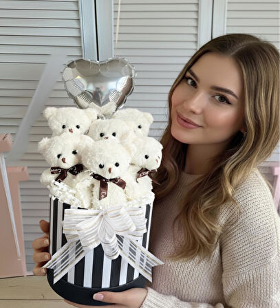Premium Silindir Hediye Kutusunda, Kalpli Balonlu 6’lı Beyaz Ayıcık Buketi