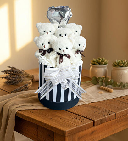 Premium Silindir Hediye Kutusunda, Kalpli Balonlu 6’lı Beyaz Ayıcık Buketi