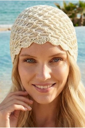 Tezzgelsin Kadın Işıltılı Pul İşlemeli Crochet Bere Bohem Plaj Aksesuarı Yazlık Bandana Şapka