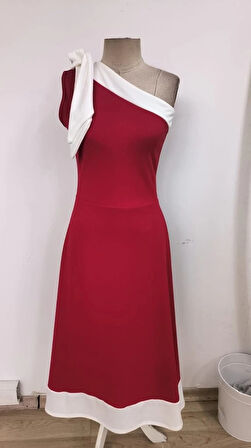 MDB Kadın Tek Omuzu Açık Omuzlardan Kurdela Detaylı çift Renkli Ithal Krep Elbise