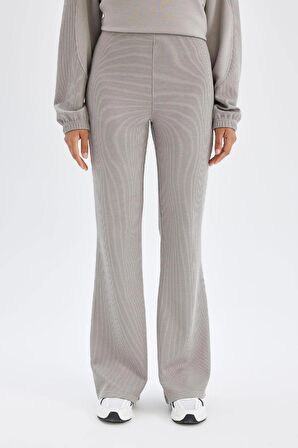 DeFactoFit Flare Fit İspanyol Paça Standart Boy Modal Sporcu Pantolon D0389AX24AUGR317