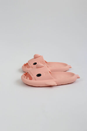 Tam Ortopedik Köpekbalığı Desenli Unisex Terlik Eva Pembe Topuk Boyu 3 Cm