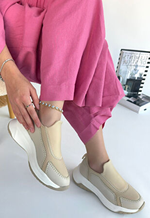 Beyaz Tabanlı Ortopedik Topuk Dikenine Karşı Özel Üretim Spor Ayakkabı Cilt Bej Topuk Boyu 4 Cm