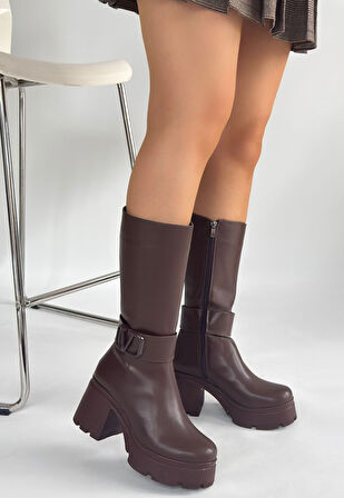 Yandan Fermuarlı Topuklu Çizme Cilt Kahverengi Topuk Boyu 7 Cm