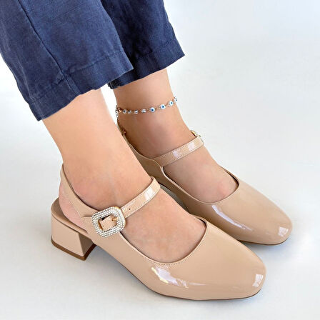 Arkası Açık Küt Burun Topuklu Ayakkabı Nude Topuk Boyu 3 Cm