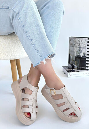 Kemerli Ortopedik Sandalet Cilt Bej Topuk Boyu 5 Cm