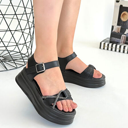 Kemerli Ortopedik Sandalet Cilt Siyah Topuk Boyu 5 Cm