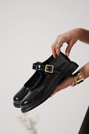 Ortopedik Topuk Dikenine Karşı Özel Üretim Kemerli Oxford Babet Ayakkabı Rugan Siyah Topuk Boyu 2,5 Cm