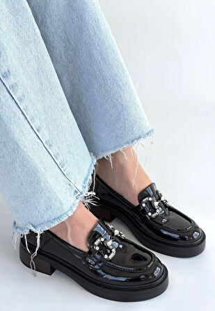 Tokalı Ortopedik Topuk Dikenine Karşı Özel Üretim Oxford Babet Ayakkabı Rugan Siyah Topuk Boyu 2,5 Cm