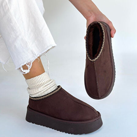 İçi Kürklü Bot Süet Kahverengi Topuk Boyu 4 Cm