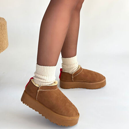 İçi Kürklü Bot Süet Taba Topuk Boyu 4 Cm