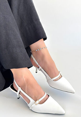 Sivri Burun Arkası Açık Kemerli Topuklu Ayakkabı Beyaz Topuk Boyu 7 Cm