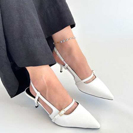 Sivri Burun Arkası Açık Kemerli Topuklu Ayakkabı Beyaz Topuk Boyu 7 Cm