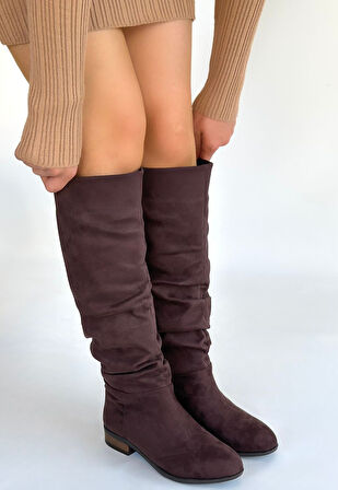 Diz Altı Körüklü Topuklu Çizme Süet Kahverengi Topuk Boyu 2 Cm