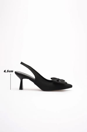Siyah Saten Fiyonklu Sivri Burun Kitten Topuklu Slingback Ayakkabı Topuk Boyu 6,5 Cm