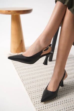 Siyah Deri Klasik Sivri Burun Bantlı Slingback Topuklu Ayakkabı Topuk Boyu 7 Cm