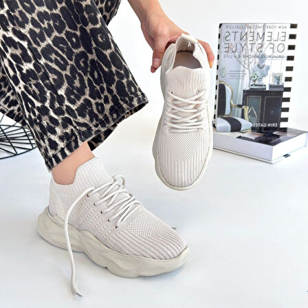 Ortopedik Topuk Dikenine Karşı Özel Üretim Bağcıklı Spor Ayakkabı Triko Bej Topuk Boyu 3 Cm