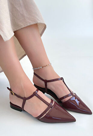 Sivri Burun Babet Ayakkabı Rugan Bordo Topuk Boyu 1 Cm
