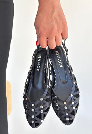 Arkası Açık Boncuk İşlemeli Babet Ayakkabı Cilt Siyah Topuk Boyu 1 Cm