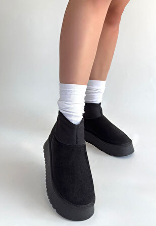 İçi Kürklü Boğazı Streçli Bot Süet Siyah Topuk Boyu 4 Cm