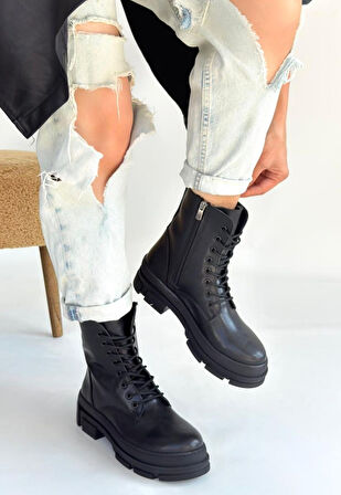 Yandan Fermuarlı Topuklu Bağcıklı Bot Cilt Siyah Topuk Boyu 3 Cm