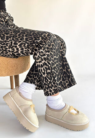 İçi Kürklü Bot Süet Bej Topuk Boyu 4 Cm