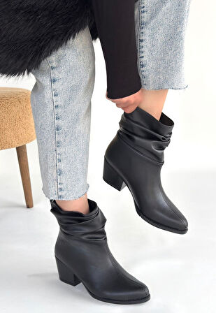 Körüklü Topuklu Bot Siyah Topuk Boyu 5,5 Cm