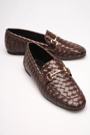 Acı Kahve Deri Örgü Dokulu Gold Tokalı Şık Kadın Loafer Ayakkabı Topuk Boyu 1 Cm