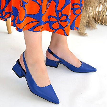 Sivri Burun Topuklu Ayakkabı Cilt Mavi Topuk Boyu 3 Cm