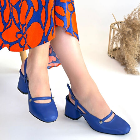 Küt Burun Arkası Açık Kemerli Topuklu Ayakkabı Cilt Mavi Topuk Boyu 7 Cm