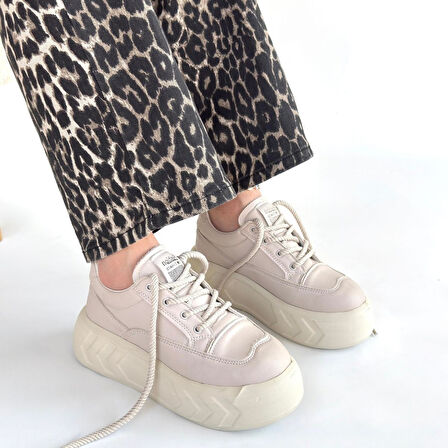 Ortopedik Topuk Dikenine Karşı Özel Üretim Bağcıklı Spor Ayakkabı Cilt Bej Topuk Boyu 4 Cm