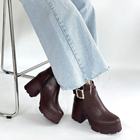 Yandan Fermuarlı Topuklu Bot Cilt Kahverengi Topuk Boyu 7 Cm