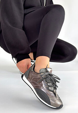 Paraşüt Detaylı Ortopedik Özel Üretim Bağcıklı Spor Ayakkabı Cilt Platin Topuk Boyu 1 Cm