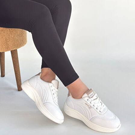 Ortopedik Topuk Dikenine Karşı Özel Üretim Bağcıklı Spor Ayakkabı Beyaz Topuk Boyu 3 Cm