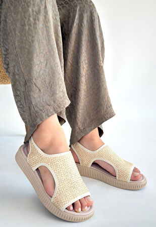 Hasır Arkadan Lastikli Ortopedik Sandalet Cilt Bej Topuk Boyu 2 Cm