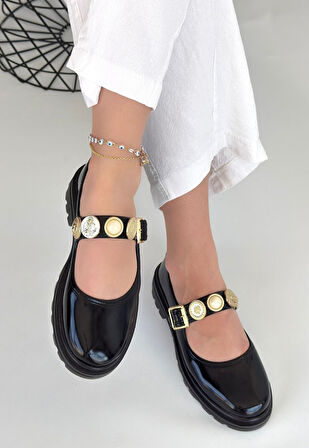 Aksesuarlı Ortopedik Topuk Dikenine Karşı Özel Üretim Kemerli Oxford Babet Ayakkabı Rugan Siyah Topuk Boyu 2,5 Cm