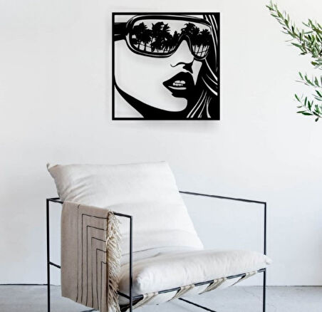 Siyah Ahşap Miami Kadın 50cm X 55cm Tablo Duvar Dekoru 3mm Mdf Lazer Kesim