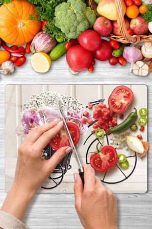 Cam Kesme Tahtası Çiçek Buketli Bisiklet  Çok Amaçlı 40 x 30 cm