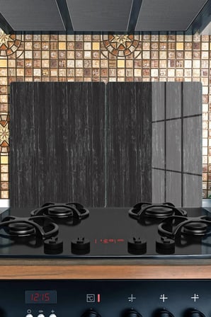 Ocak Arkası Cam Koruyucu – Siyah Ahşap Desen Isıya Dayanıklı Dekoratif Cam Panel 40 x 30 cm * 2 adet