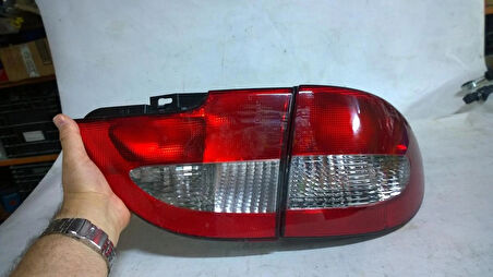 Sağ iç ve dış iki adet Stop Fiyatıdır Renault MEGAN I Renault MEGAN 1 model 1998-1999-2001-2002-2003-Arka Stop Lambası Sağ iç ve Dış iki adet