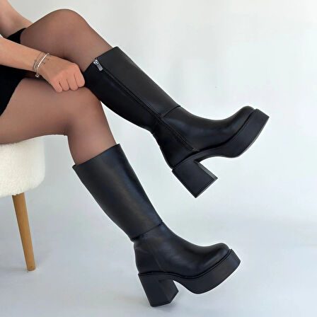 Disan Siyah Cilt Topuklu Çizme