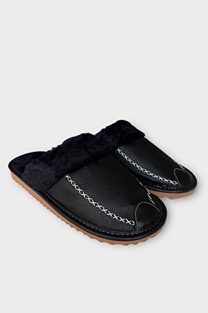 Deri Görünümlü Kürklü Erkek Ev Terliği SİYAH