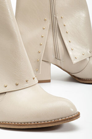 Kadın Sivri Burun Bej Cilt Detaylı Topuklu Bot 