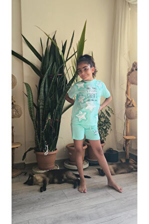 Kız Çocuk Şortlu Takım Yıldızlı Somon, Yeşil, Lila