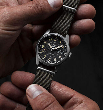 Seiko5 Sports SRPJ85K Otomatik Erkek Kol Saati