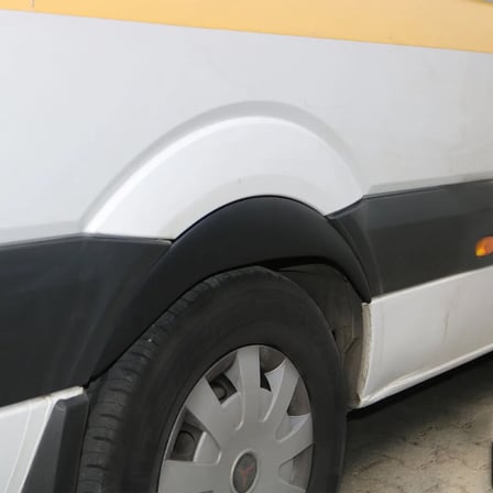 Mercedes Sprinter 2014-2017 Yıl Aralığı Uyumlu Arka Teker Kaplama 2 Parça