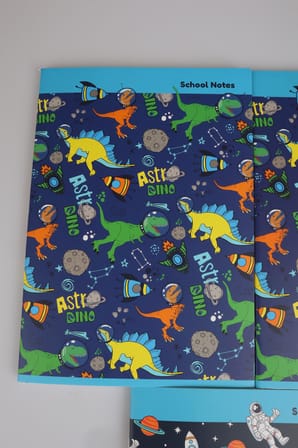 3 Adet A4 Defter Seti Astro Dino Explorer Collection 2 Adet Çizgili Defter Ve 1 Adet Kareli Defter 80 Yaprak