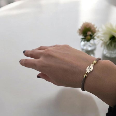S Harfine Özel İpek Örgülü Oval Motifli 14 Ayar Altın Plakalı Hediye Bileklik-341harf-kahverengi