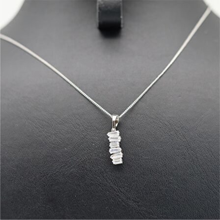 Zirkon Taşlı Çelik Silver Kolye