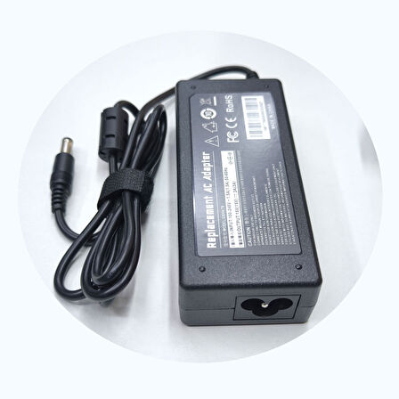 AC-DC 15v 3A Adaptör 5.5mm*2.5mm standart uçlu adaptör